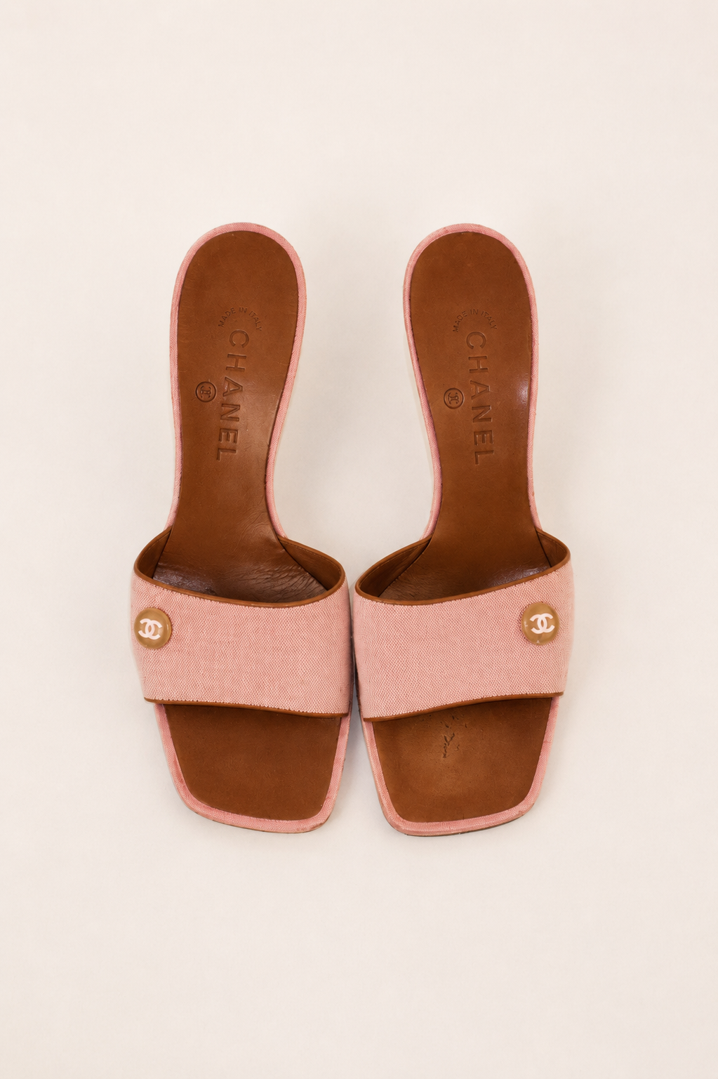 Chanel — Vintage Pink Canvas CC Button Mule Heel