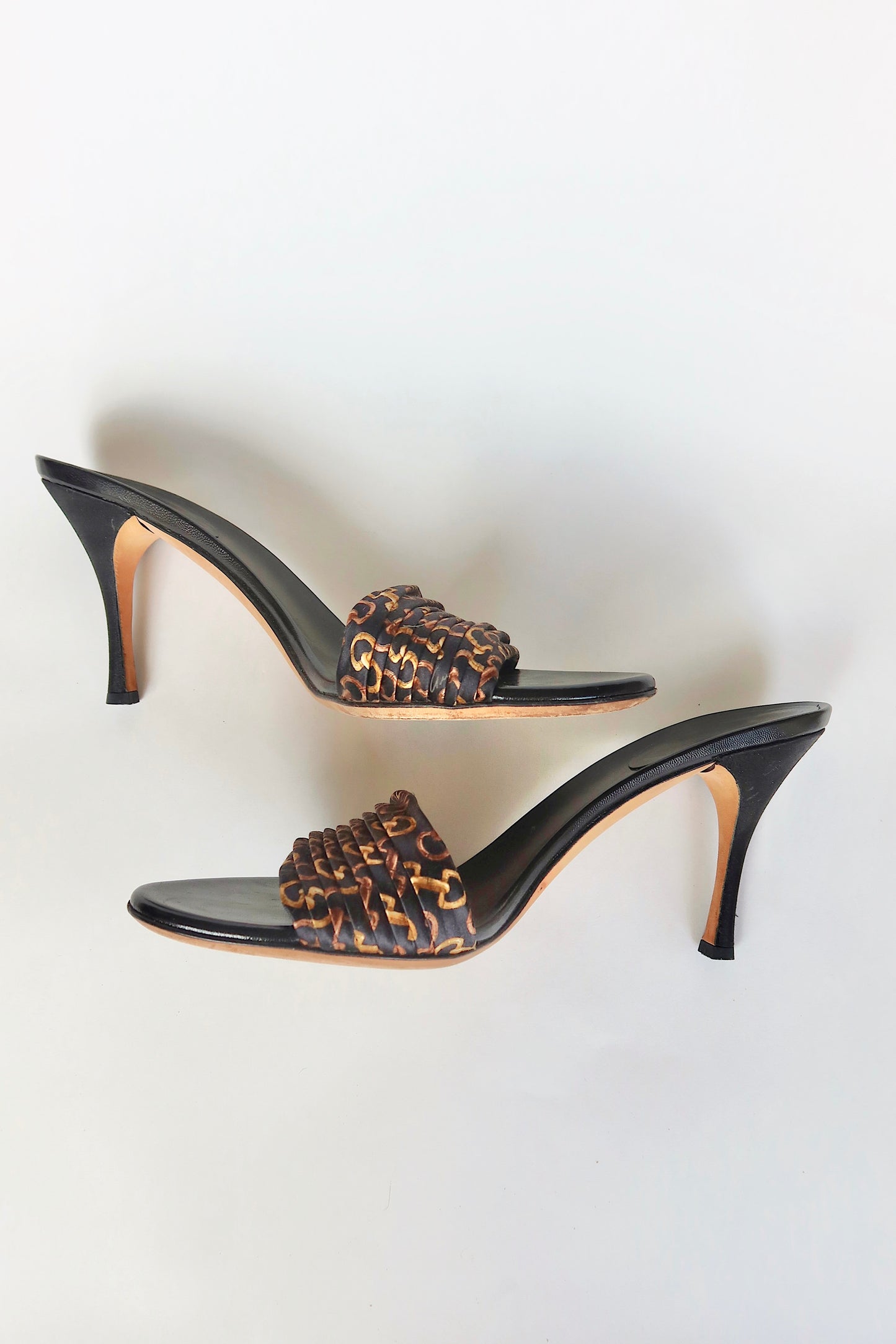 Gucci by Tom Ford — F/W 2002 Silk GG Monogram Braided Kitten Heel Mule