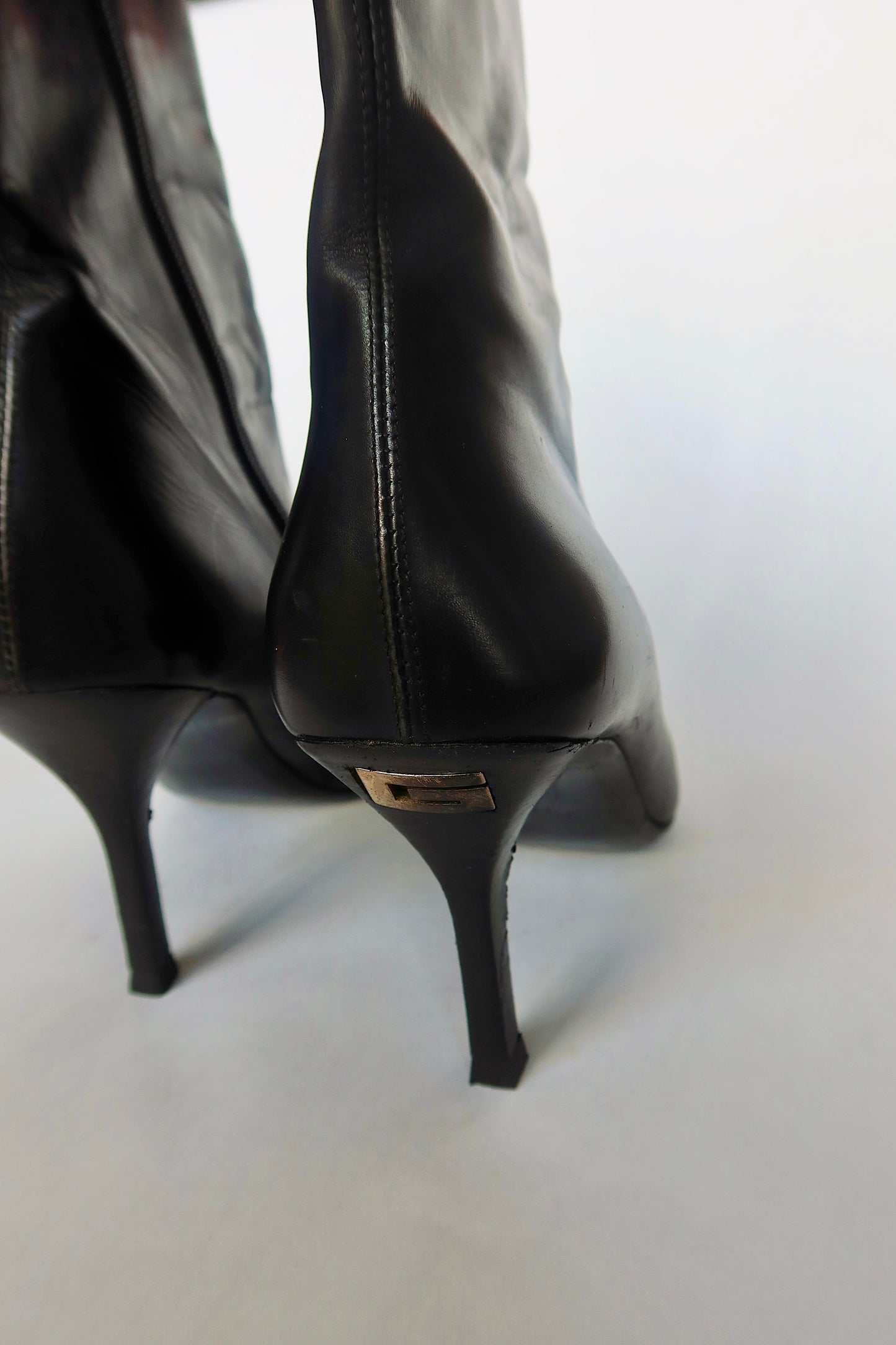 Gucci — Black Leather Square-Toe Ankle Boot
