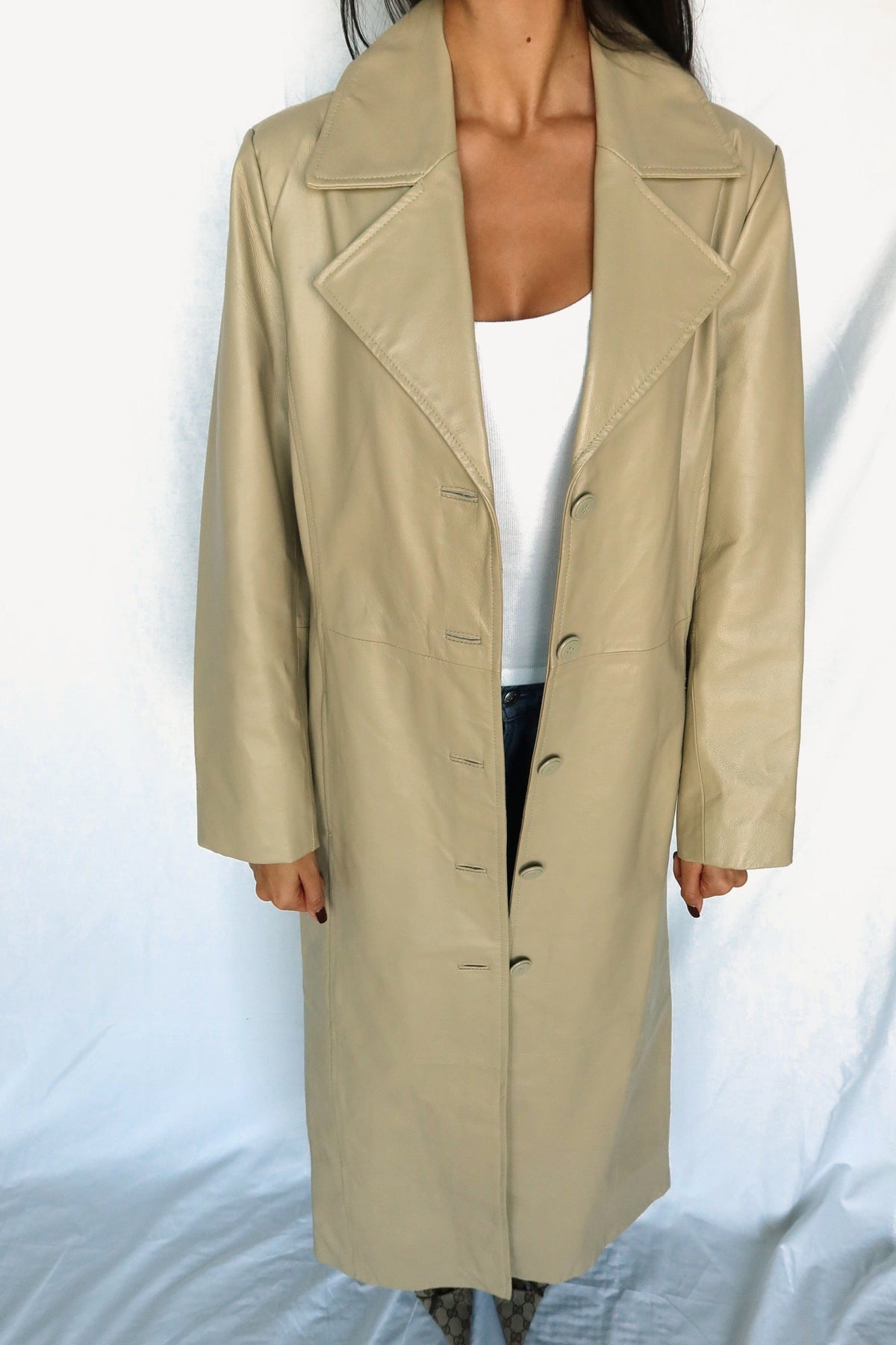 Khaki leather maxi coat, view 3